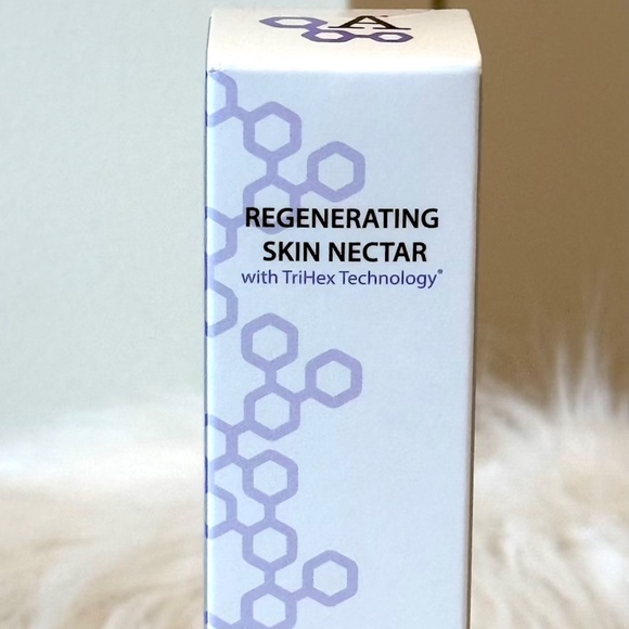 Alastin Regenerating Skin Nectar with TriHex Technology - 1 fl. oz. (NIB/NWT) - Picture 3 of 9